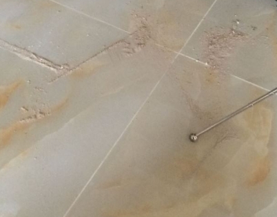 都兰瓷砖空鼓维修公司分享粘合剂选择不当在瓷砖铺贴过程中可能导致以下问题